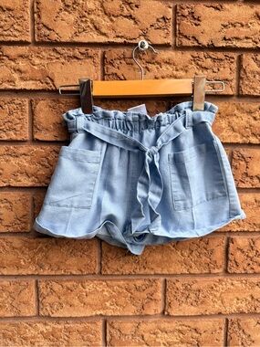 4/$25 • Vince Camuto Light Blue Paperbag Waist Shorts